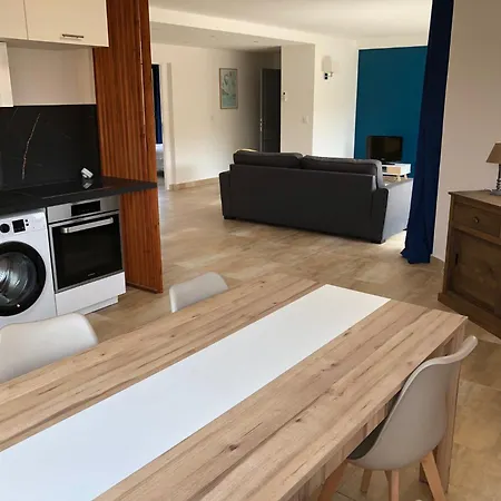 Le Saint-joseph Apartment *